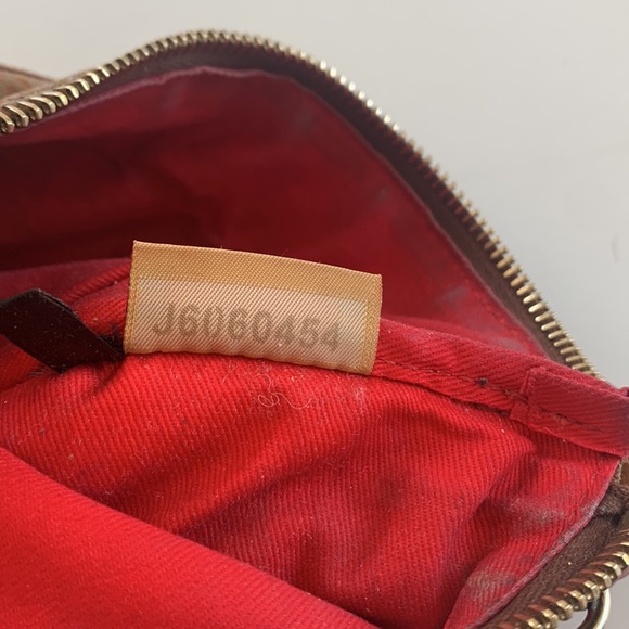 Vintage Dooney & Bourke lizard embossed leather 3-zip crossbody bag 8” 23in drop - Picture 11 of 16